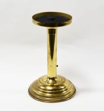 Abbott's Silk Pedestal