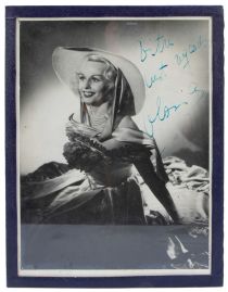 Gloria de Vos Signed Photograph