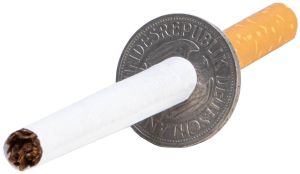 Cigarette Thru 1 Deutsche Mark